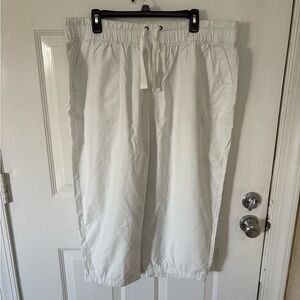 White Drawstring Capri Pants